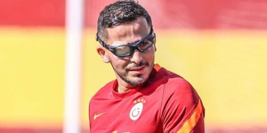 Galatasaray'da bir ayrılık daha! Omar Elabdellaoui'nin sözleşmesi feshedildi
