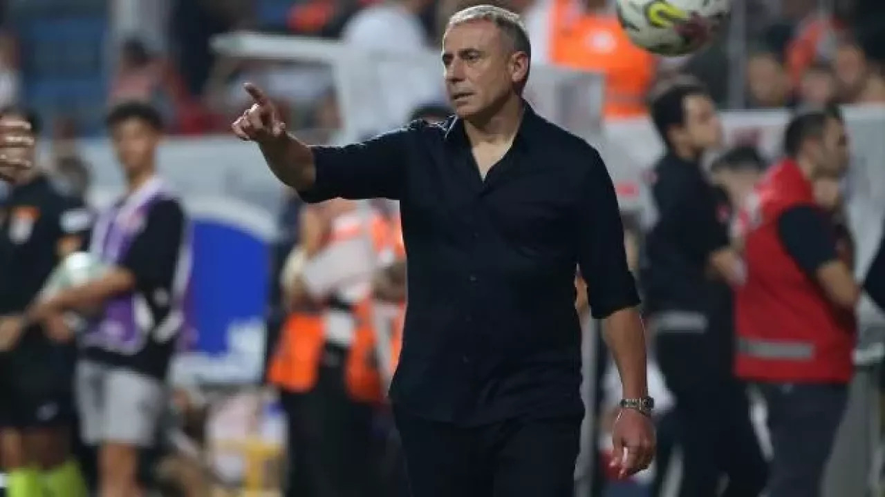 Abdullah Avcı Ümraniyespor galibiyeti sonrası açıklamalarda bulundu: Oyunu daha evvel koparabilirdik