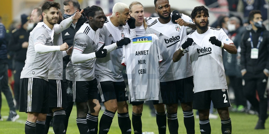 Flaş! Beşiktaş'tan ayrılacak futbolcunun yeni adresi Süper Lig ekibi olacak