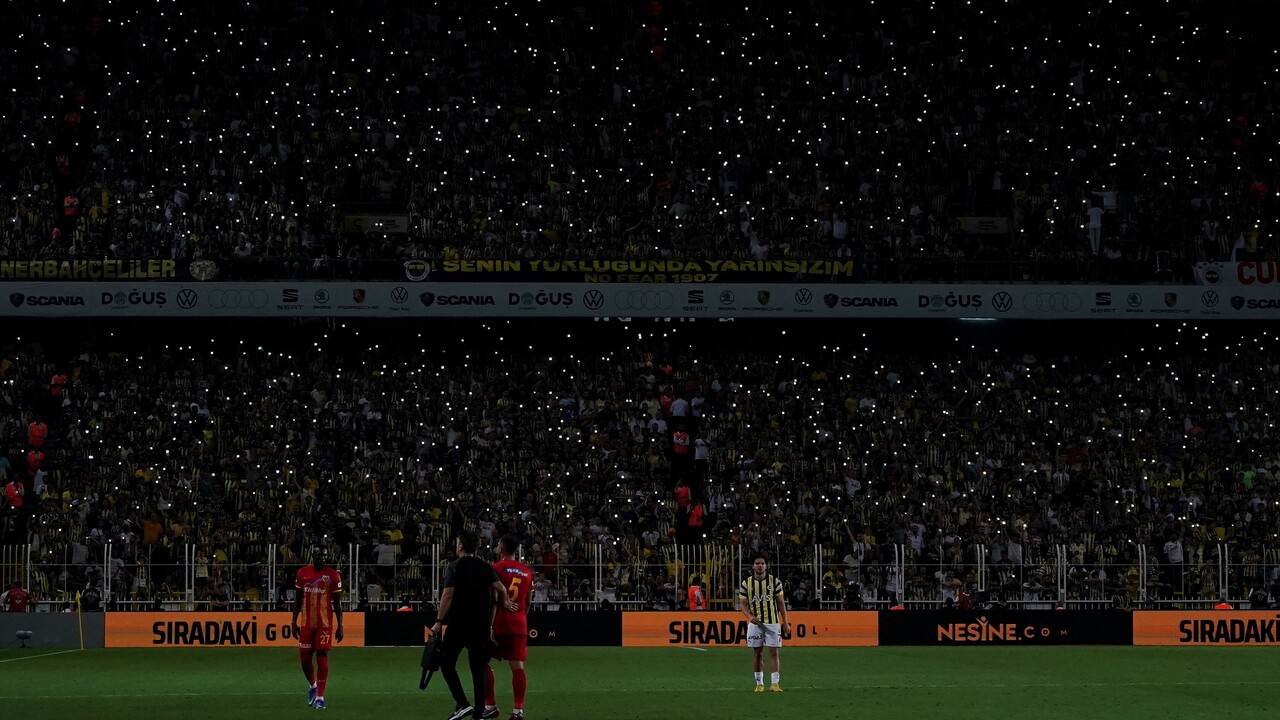 Yine Kadıköy yine akın! Fenerbahçe - Kayserispor maçını 38 bin 802 taraftar izledi