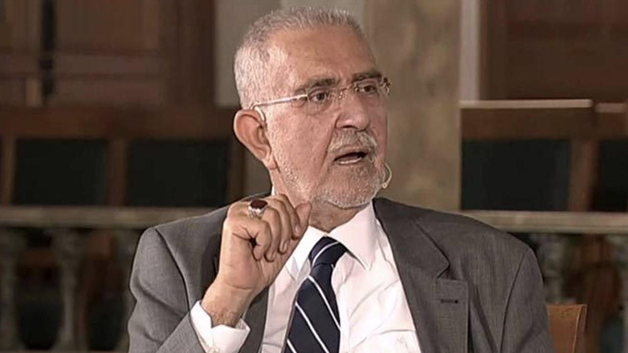 Düşünce dünyamızın öncü isimlerinden Ömer Tuğrul İnançer dün gece vefat etti