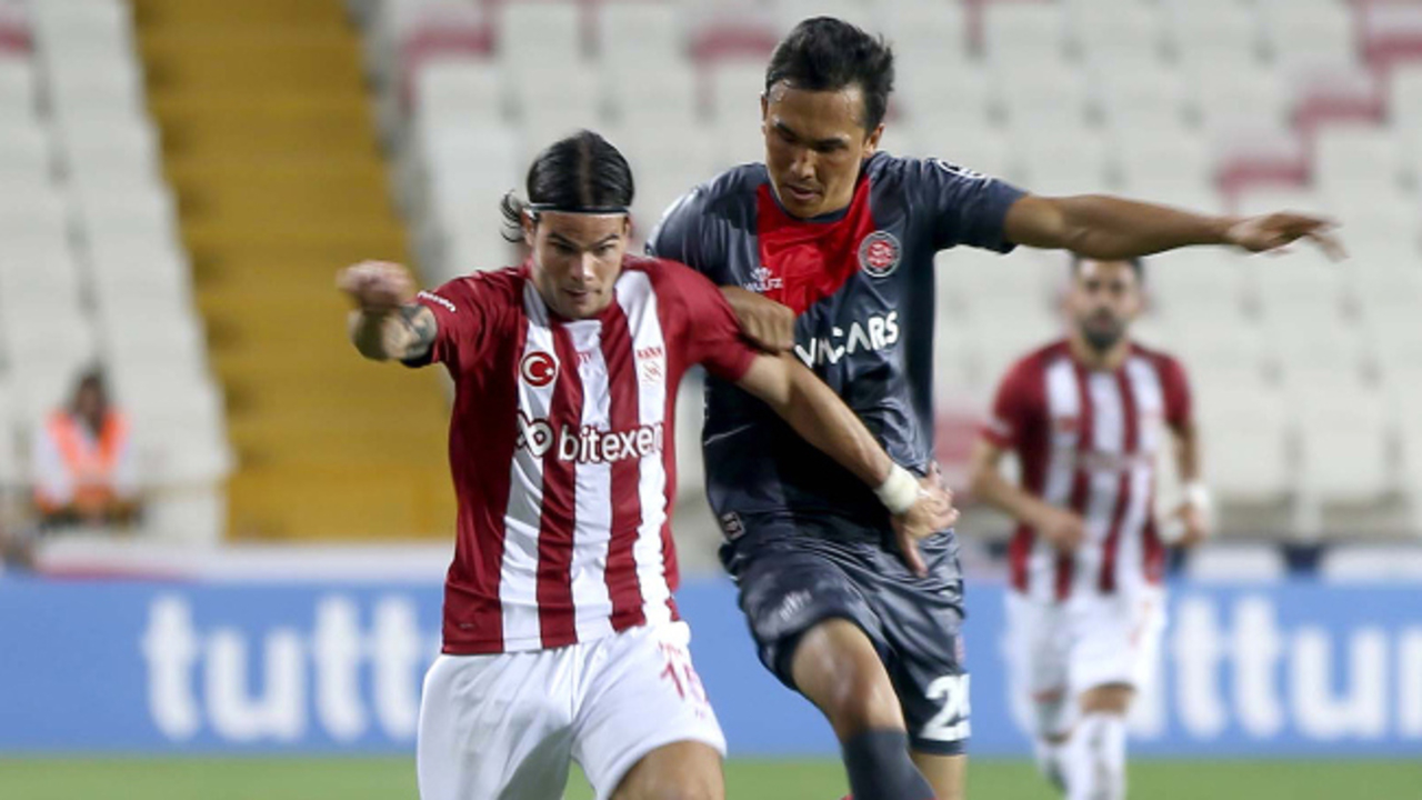 Sivasspor, Karagümrük maçında gol yok! İki takım puanları paylaştı