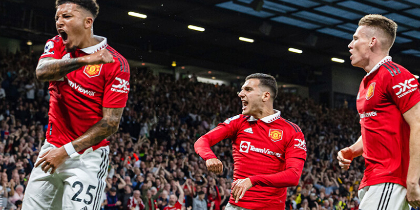 Old Trafford'da oynanan maçta lider Arsenal'e Manchester United'dan soğuk duş