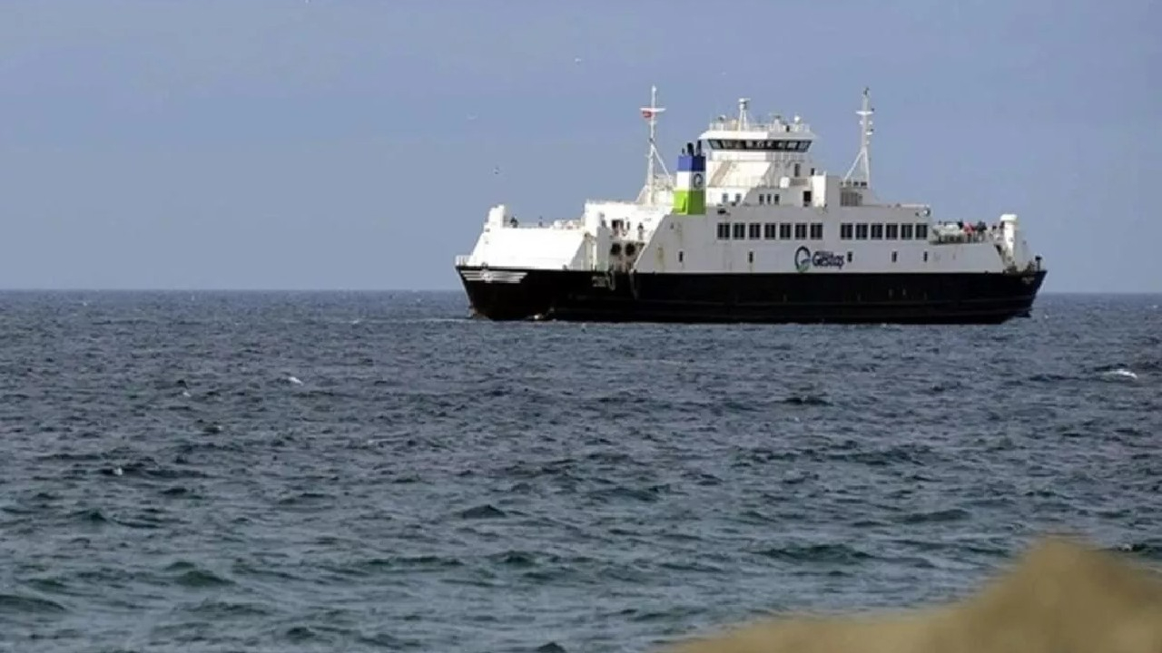 Gökçeada ve Bozcaada feribot hattında yoğunluk nedeniyle ek seferler yapılacak!