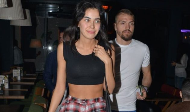 Asena Atalay'a şok üstüne şok! Dostları yanında olmadı...