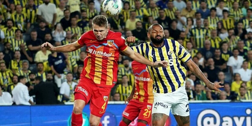 Fenerbahçe - Kayserispor maçında korkutan an! Joao Pedro ve Hosseini kafa kafaya çarpıştı