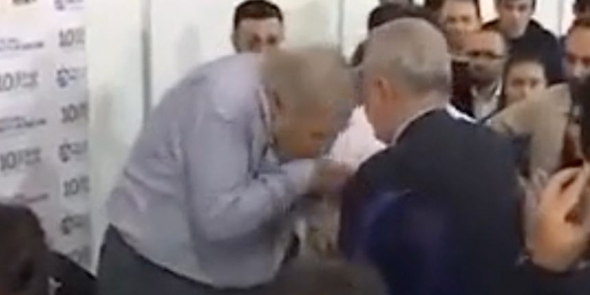Ömer Tuğrul İnançer'in vefatı sonrası yeniden gündem oldu. Prof. Dr. Ortaylı, İnançer'in elini öptü