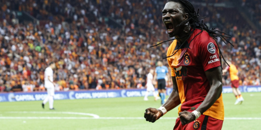 Galatasaray son dakikada güldü! 10 kişi kaldığı maçta Gaziantep FK'yi 2-1'le geçti