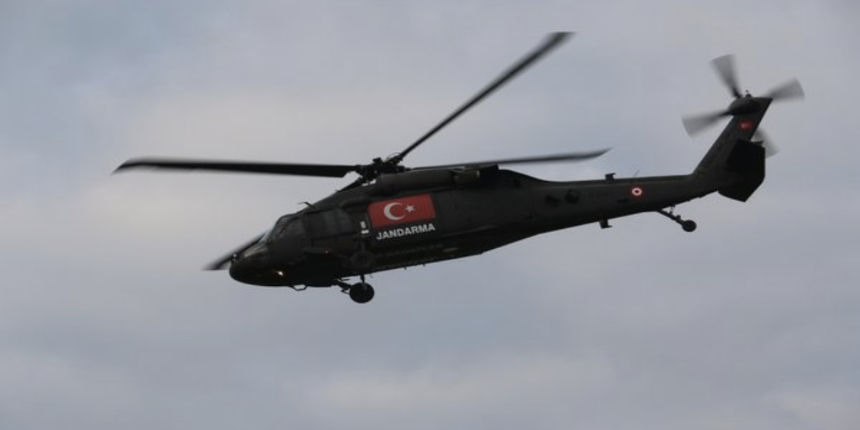 Pençe-Kilit bölgesinde helikopter kırıma uğradı: 8 personelden 7'si kurtarıldı