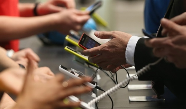 Cep telefonlarına büyük indirim geliyor!