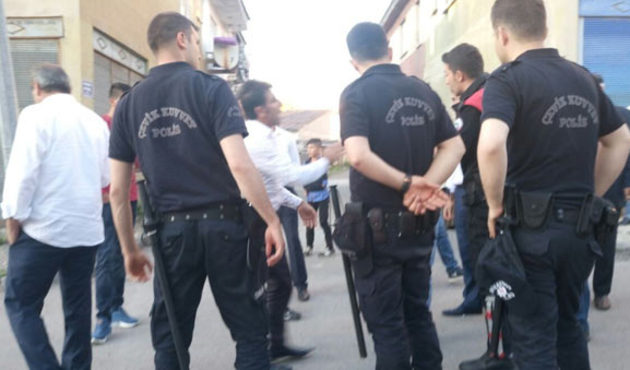 Tehlikeli gerginlik! Mahalleli ile Suriyeliler arasında büyük kavga...