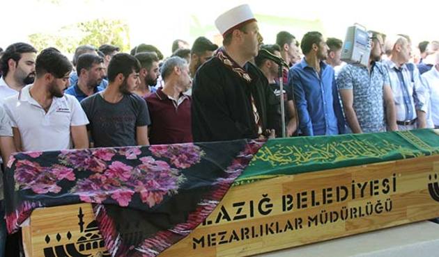Mezarlık ziyaretinde arı sokan kadın öldü!