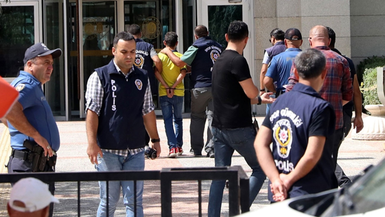 Ankaragücü-Beşiktaş maçı sonrası sahaya giren saldırgan serbest bırakıldı