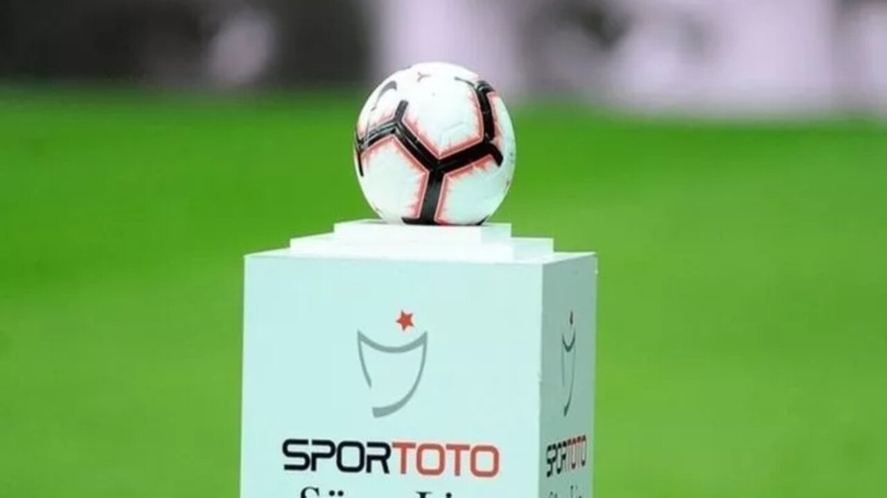 Türkiye Futbol Federasyonu açıkladı! İşte derbi tarihleri...