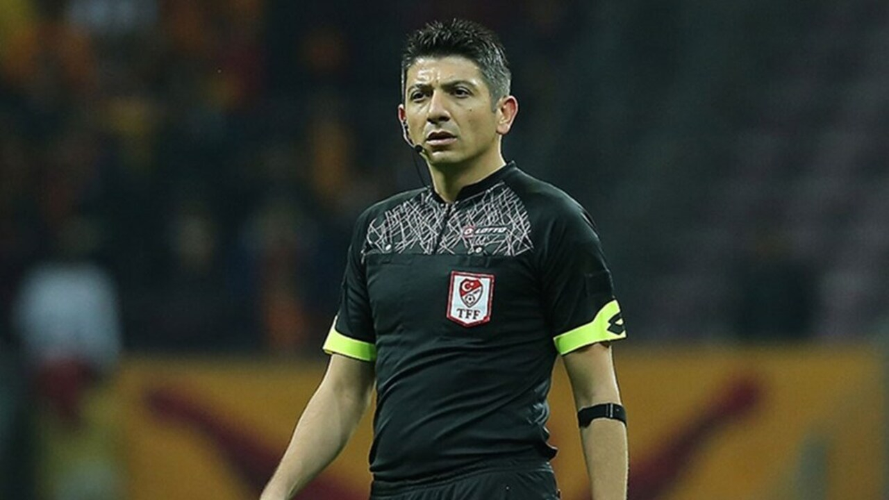 Hakem Yaşar Kemal Uğurlu'nun kararları Galatasaray taraftarını çıldırttı! Tepkiler dinmiyor...