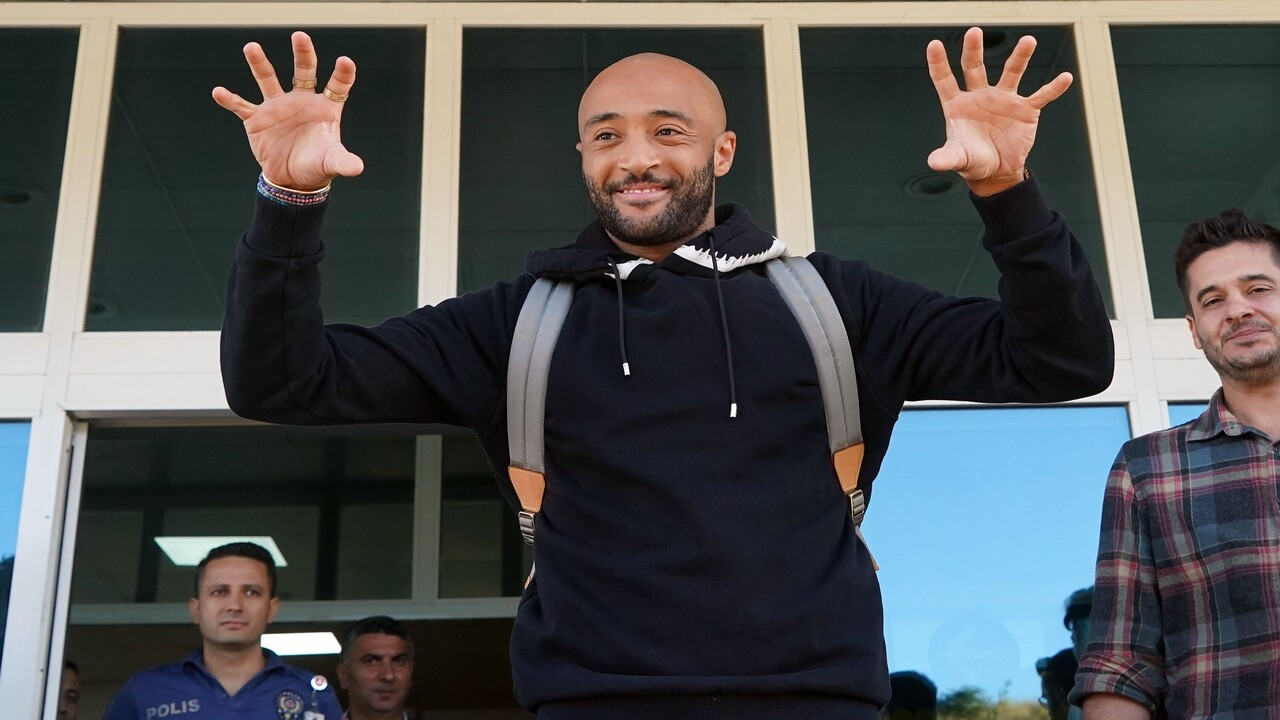 Nathan Redmond, İstanbul’a ayak bastı! Yıldız oyuncu Kartal olmaya geldi