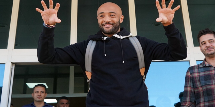 Nathan Redmond, İstanbul’a ayak bastı! Yıldız oyuncu Kartal olmaya geldi