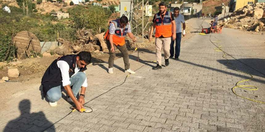 Siirt’te yer altından gelen sesler için AFAD ekipleri köyde incelemede bulundu