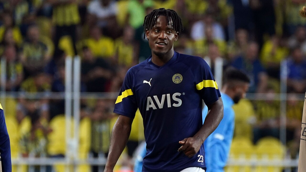 Fenerbahçe'nin yeni transferi Michy Batshuayi Dinamo Kiev karşısında ilk kez kadroda