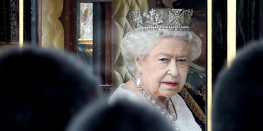 İngiltere Kraliçesi Elizabeth hastaneye kaldırıldı! Doktorları endişeli...