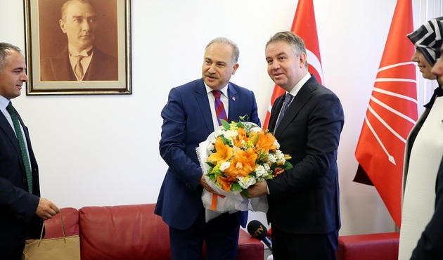 AK Parti'nin CHP'ye bayram ziyaretinde 'OHAL' gündemi!