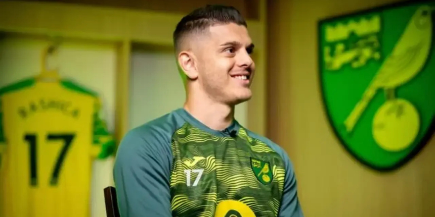 Aslan kükremeye devam ediyor! Galatasaray Milot Rashica'yı da KAP'a açıkladı