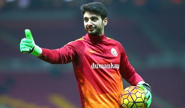 Cenk Gönen 10 yıldır yedek ama İspanya'ya gidiyor!