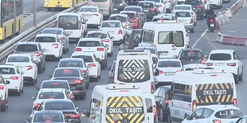 Okullar pazartesi açılıyor: İşte İstanbul'da alınacak trafik önlemleri