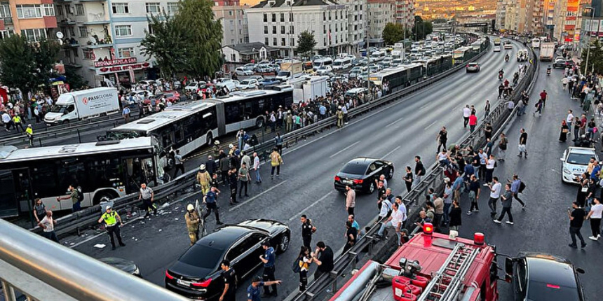Vali Yerlikaya'dan metrobüs kazası açıklaması: 88 kişi taburcu oldu!