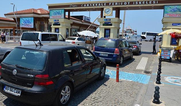 Tatilciler dönüyor! İşte trafikte son durum...