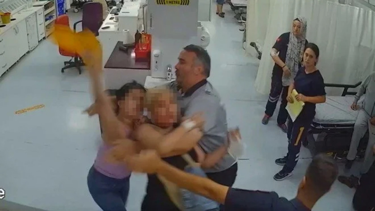 Hastane savaş alanına döndü! Anne ile kızı serum takmayan doktora saldırdı... Tutuklama kararı!