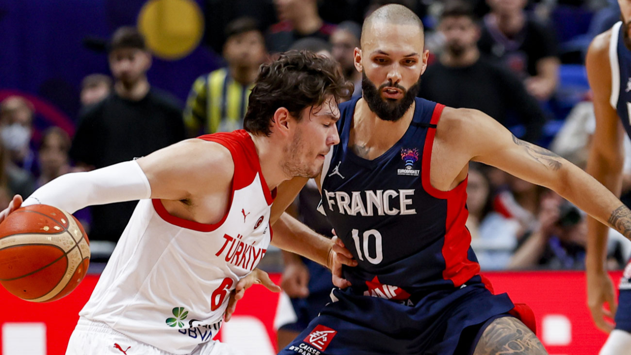 12 Dev Adam Avrupa Basketbol Şampiyonası'na veda etti