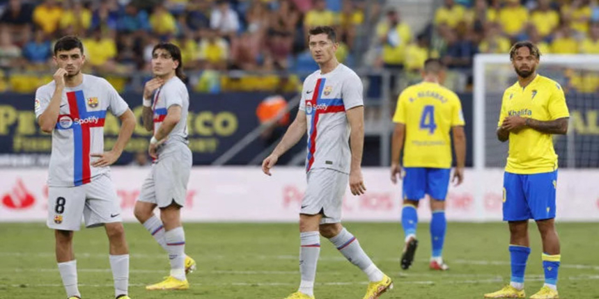 Cadiz - Barcelona maçında bir taraftar kalp krizi geçirdi! O anlarda tüm stadyum bir anda buz kesti