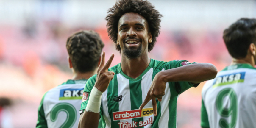 Konyaspor zirvenin yeni sahibi! Yeşil-beyazlılar Hatayspor karşısında tek golle kazanmasını bildi