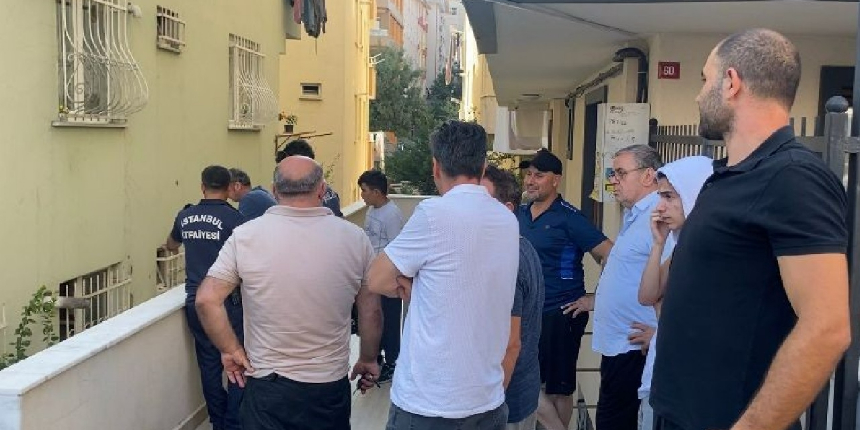 Kendisini eve kilitledi, telefonunu ocakta yakıp yangın çıkardı