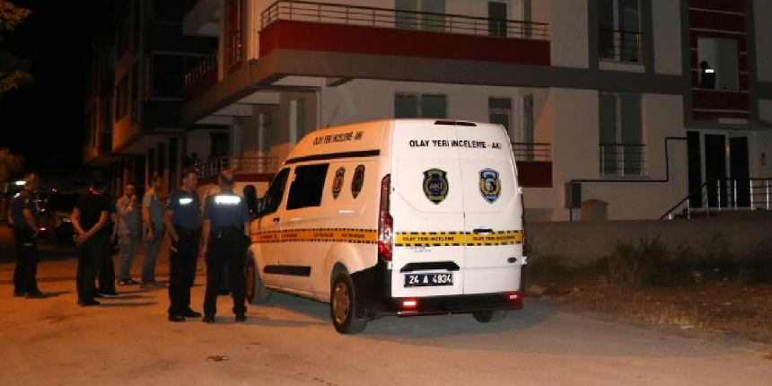 2 çocuk annesi kadın, kocası tarafından 20 bıçak darbesiyle öldürüldü