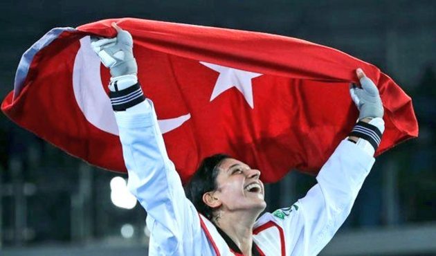 Dünya Tekvando Şampiyonası'nda altın madalya Türkiye'nin!