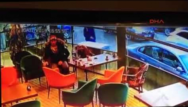 Konya'da pompalı tüfek dehşeti! Kafeye silahla dalıp...
