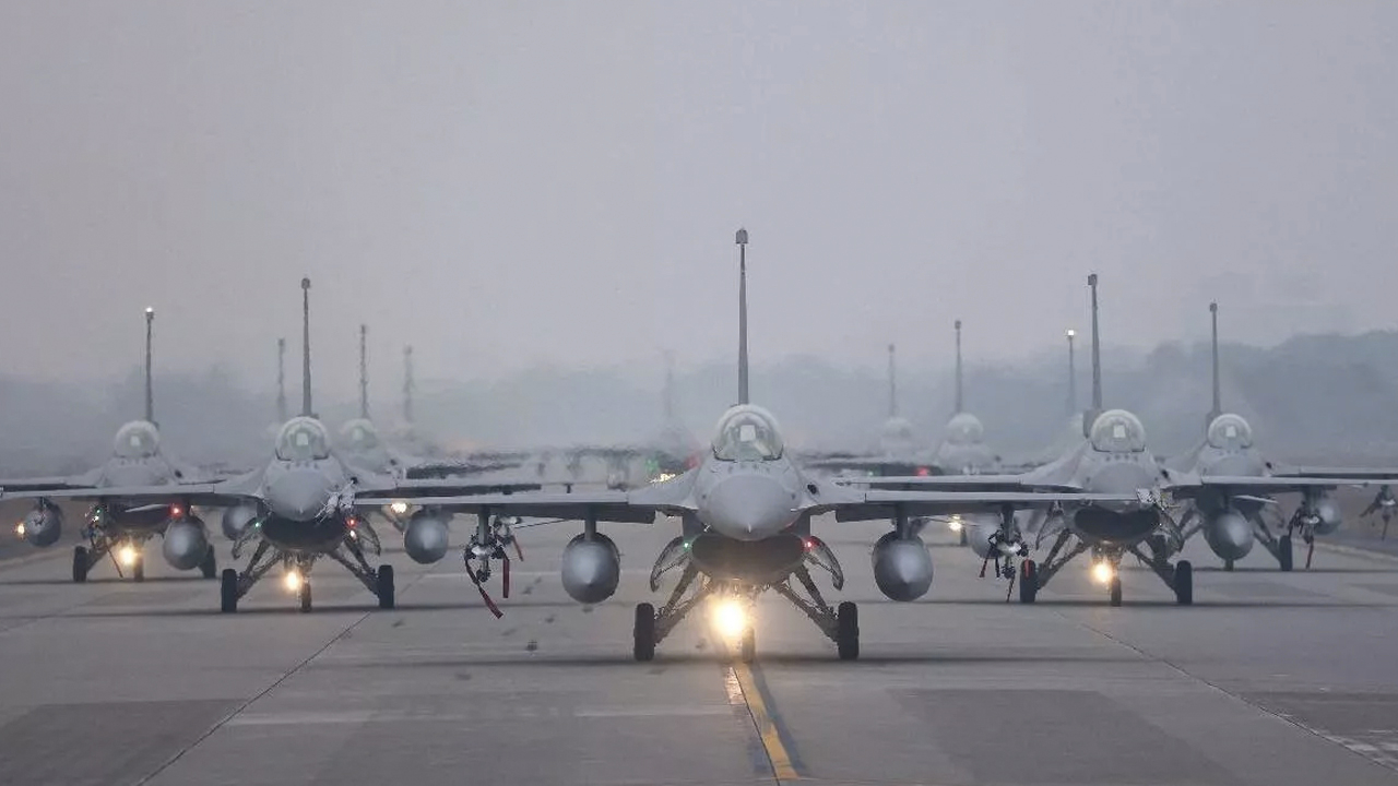 ABD'li senatörden skandal sözler: F-16'lar için PKK/YPG şartını öne sürdü