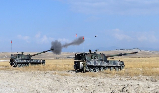 Türkiye Afrin'de YPG'yi vurdu...