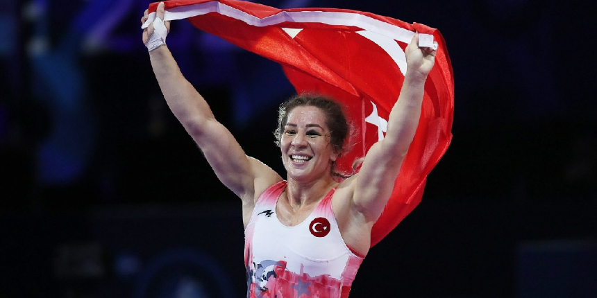 Yasemin Adar Yiğit, ikinci kez dünya şampiyonu!
