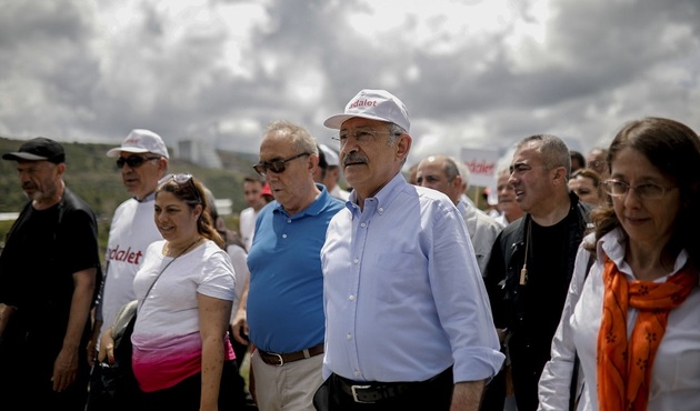 CHP yürüyüşünde alkol uyarısı! Genelge hazırlayıp dağıttılar....