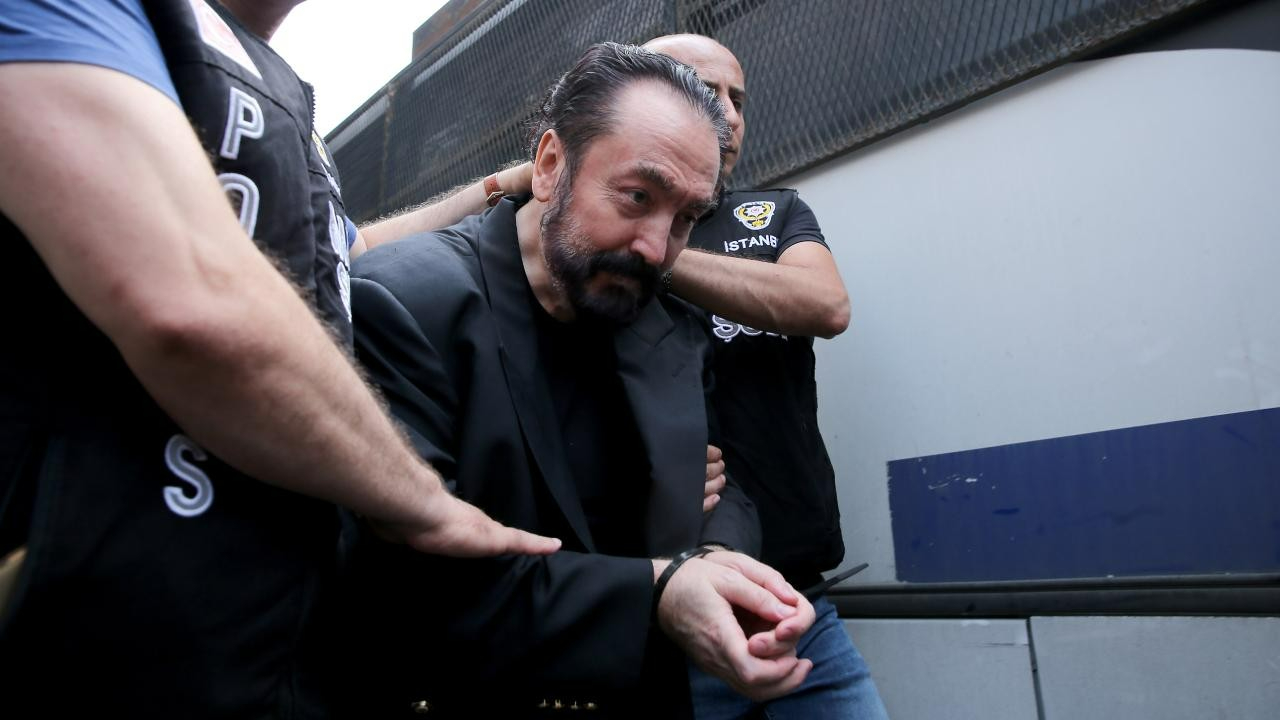 Adnan Oktar davasında ara karar açıklandı