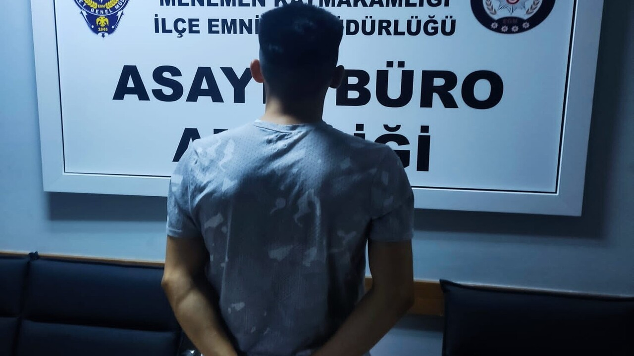 İzmir'de dehşet anları! Sokak ortasında husumetlisini bıçaklayarak öldürdü