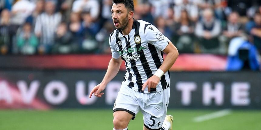 Tolgay Arslan fişi çekti! İtalya Serie A'da Udinese evinde Inter'i dağıttı