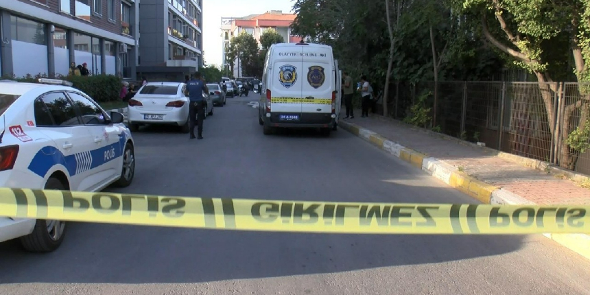 Beylikdüzü'nde önce baldızını sonra eşini bıçaklayarak öldürdü, cesetleri sosyal medyada paylaştı!