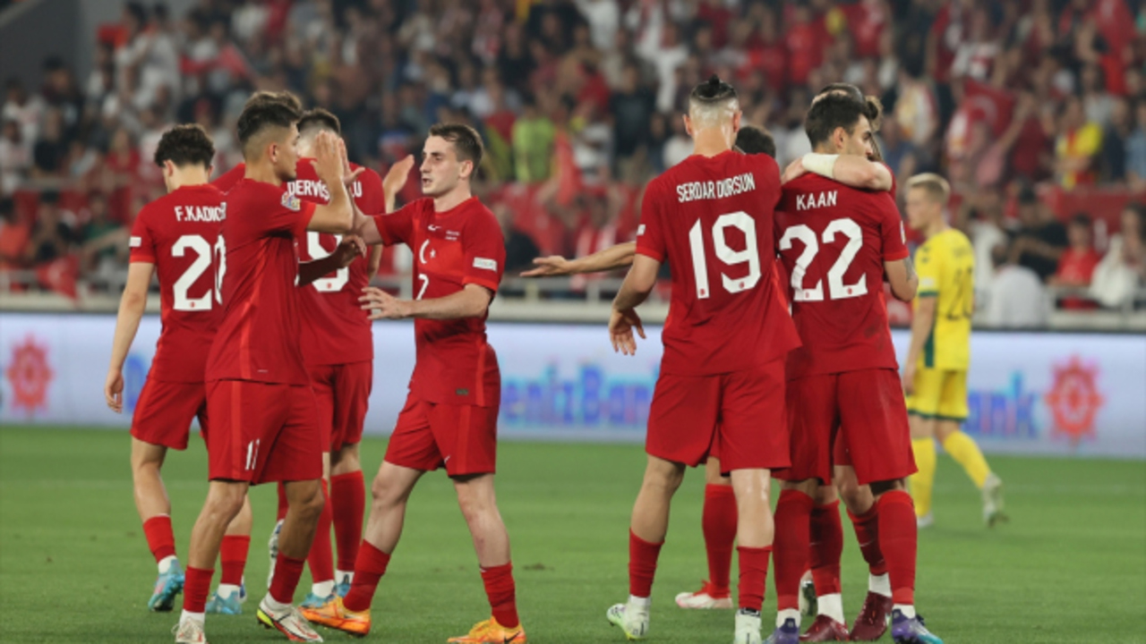 A Milli Futbol Takım'ımızın aday kadrosunda değişiklik! 2 yeni oyuncu dahil edildi...