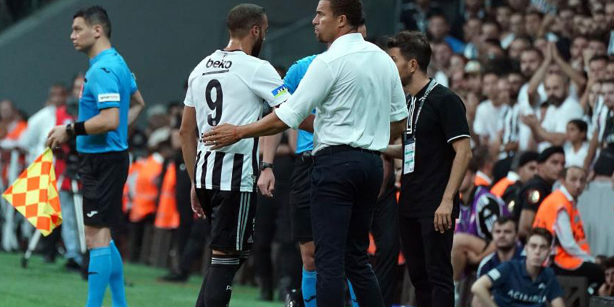 Beşiktaş'ta Fenerbahçe derbisi öncesi ayrılık sesleri! Valerien Ismael...