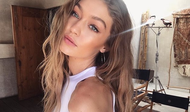 Müslüman olduğu bilinen Gigi Hadid'ten bayram kutlaması!