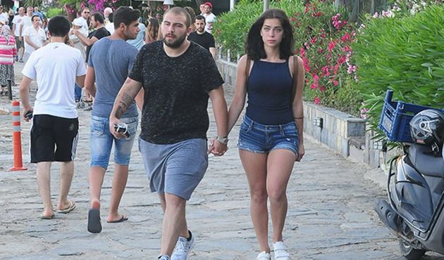 Öykü Çelik sevgilisiyle Türkbükü'nde!